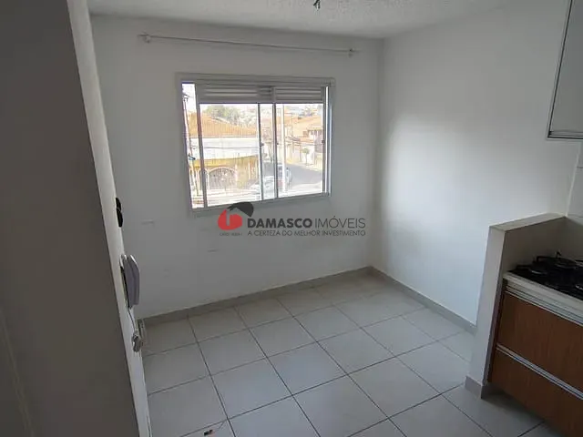 Apartamento 2 quartos e 1 banheiro, para alugar, no bairro Parque Fongaro em São Paulo
