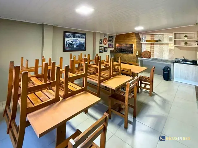 Apartamento 2 quartos e 1 banheiro, à venda, no bairro Cristo Redentor em Caxias do Sul