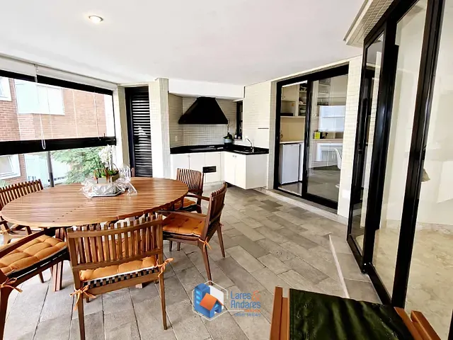 Apartamento com 380m² 4 quartos e 7 banheiros, à venda, no bairro Jardim Vitória Régia em São Paulo