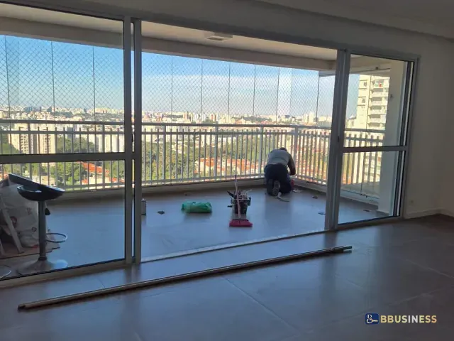 Apartamento com 134m² 4 quartos e 3 banheiros, para alugar, no bairro Jardim Olympia em São Paulo