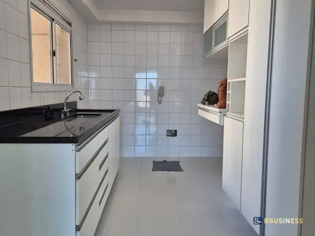 Apartamento com 134m² 4 quartos e 3 banheiros, para alugar, no bairro Jardim Olympia em São Paulo