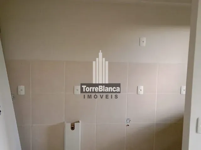 Apartamento 2 quartos e 1 banheiro, à venda, no bairro Uvaranas em Ponta Grossa