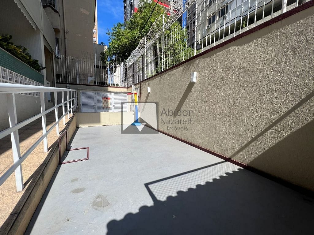 Apartamento à venda com 2 quartos, 80m² - Foto 27