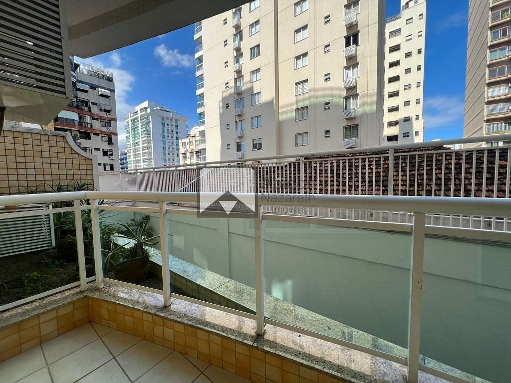 Apartamento à venda com 2 quartos, 80m² - Foto 2