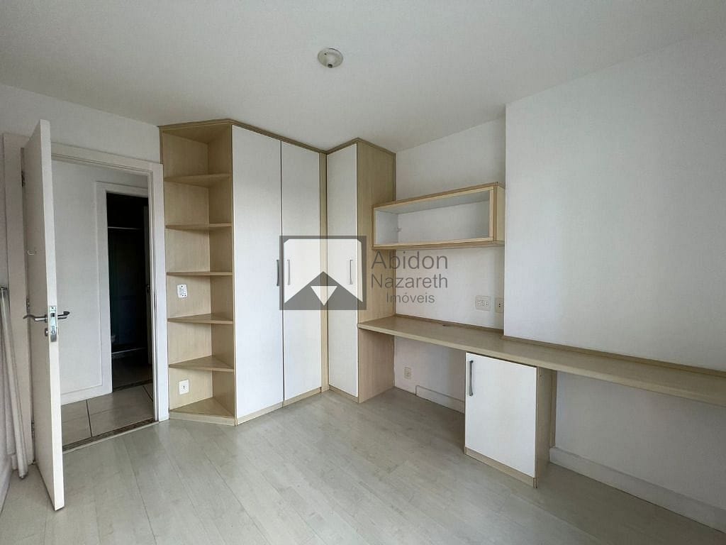 Apartamento à venda com 2 quartos, 80m² - Foto 17