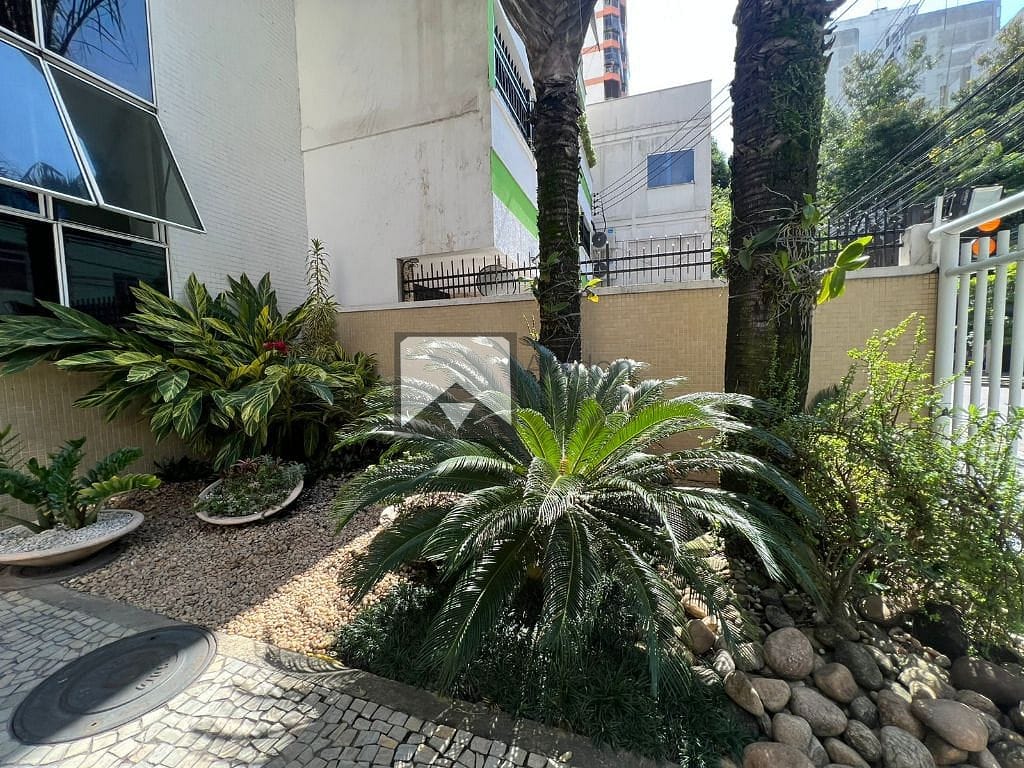 Apartamento à venda com 2 quartos, 80m² - Foto 29