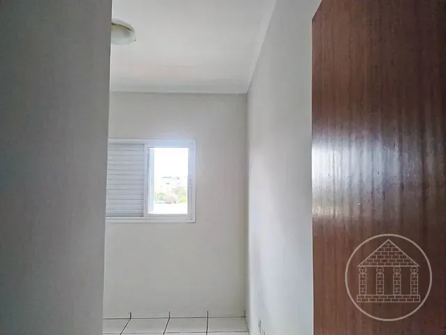 Apartamento 2 quartos e 1 banheiro, para alugar, no bairro Jardim Beatriz em São Paulo