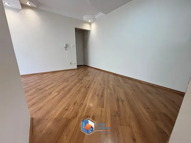 Apartamento com 720m² 3 quartos e 2 banheiros, à venda, no bairro Vila Santa Clara em São Paulo