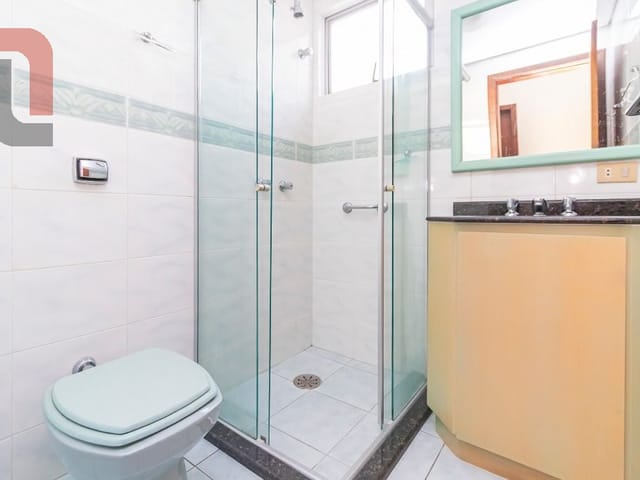 Apartamento 2 quartos e 2 banheiros, à venda, no bairro Batel em Curitiba
