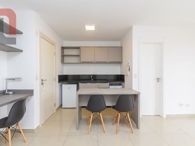 Apartamento 1 quarto e 1 banheiro, para alugar, no bairro Juvevê em Curitiba