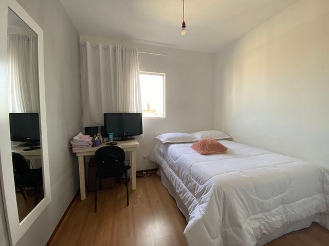 Apartamento com 110m² 3 quartos e 2 banheiros, à venda, no bairro Vila Larsen 1 em Londrina