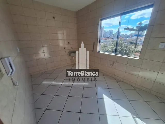 Apartamento com 60m² 2 quartos e 1 banheiro, para alugar, no bairro Centro em Ponta Grossa
