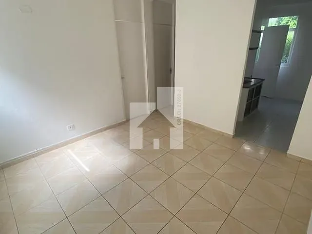 Apartamento 2 quartos e 1 banheiro, à venda, no bairro Jardim Ana Maria em Jundiaí