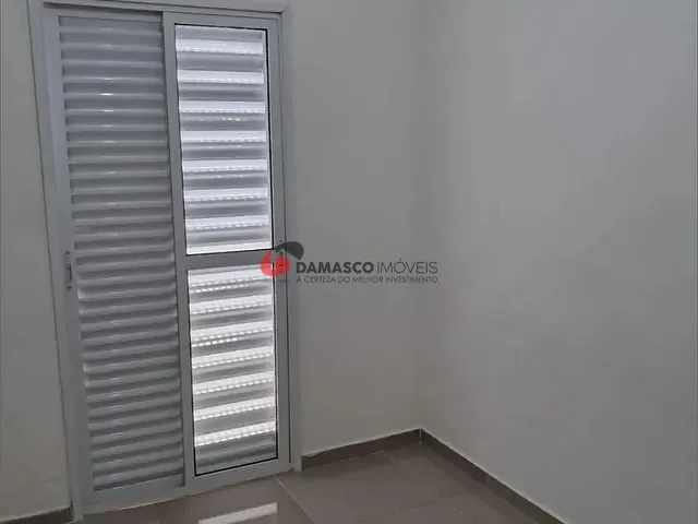 Apartamento 2 quartos e 1 banheiro, à venda, no bairro Vila Guaraciaba em Santo André