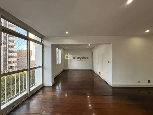 Apartamento 3 quartos e 2 banheiros, à venda, no bairro Cerqueira César em São Paulo