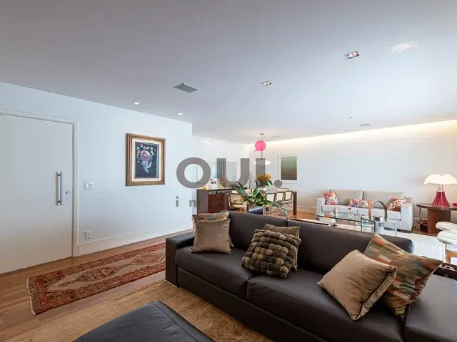 Apartamento 3 quartos e 4 banheiros, à venda, no bairro Vila Nova Conceição em São Paulo