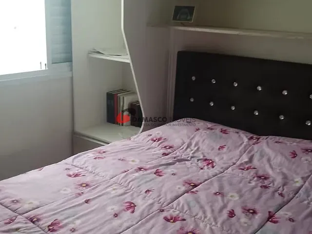 Apartamento 2 quartos e 2 banheiros, à venda, no bairro Vila Tibiriçá em Santo André