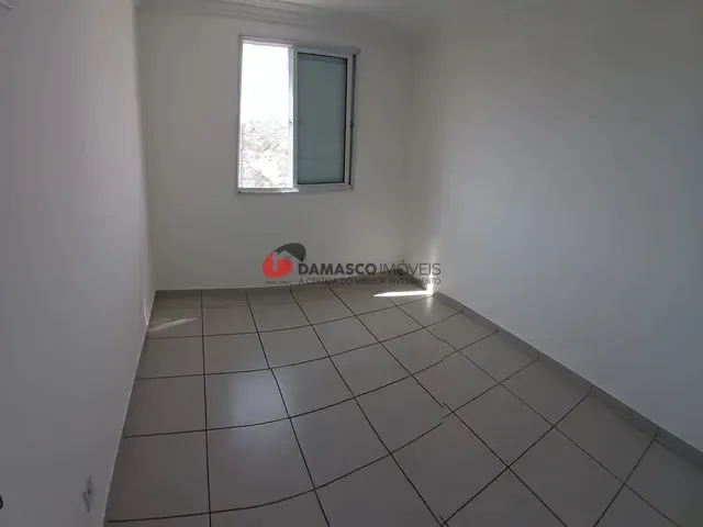 Apartamento 2 quartos e 1 banheiro, à venda, no bairro Parque Erasmo Assunção em Santo André