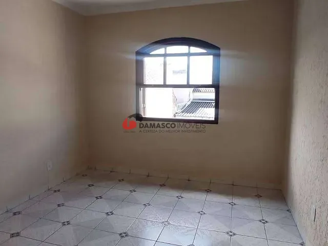 Apartamento 3 quartos e 2 banheiros, à venda, no bairro Vila Scarpelli em Santo André