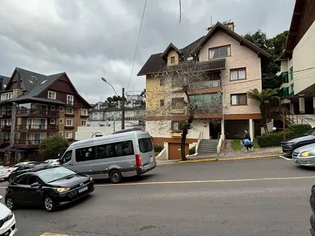 Apartamento 3 quartos e 2 banheiros, à venda, no bairro Centro em Gramado