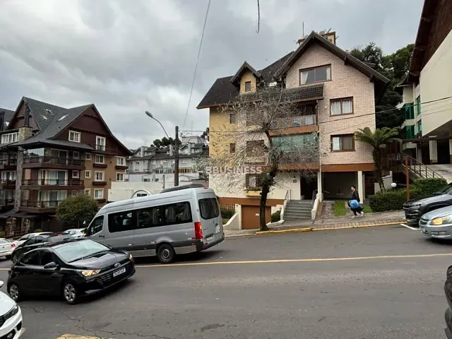 Apartamento 3 quartos e 2 banheiros, à venda, no bairro Centro em Gramado