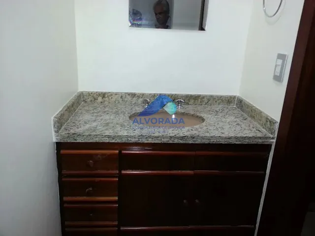 Apartamento com 10m² 3 quartos e 3 banheiros, para alugar, no bairro Vila Ema em São José Dos Campos