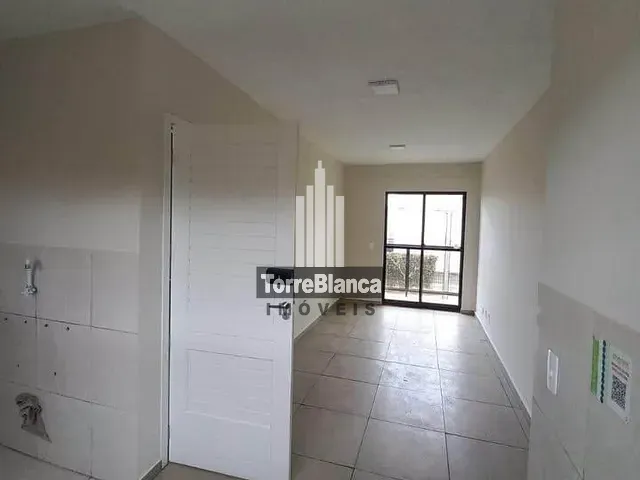 Apartamento 2 quartos e 1 banheiro, à venda, no bairro Uvaranas em Ponta Grossa
