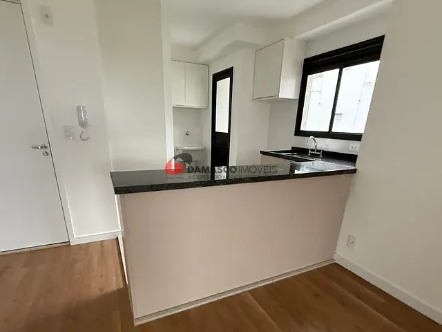 Apartamento 2 quartos e 2 banheiros, para alugar, no bairro Parque das Nações em Santo André
