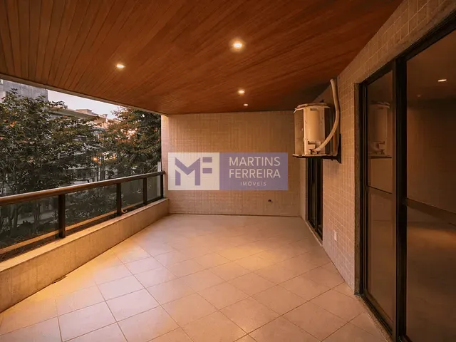 Apartamento com 130m² 3 quartos e 2 banheiros, à venda, no bairro Recreio dos Bandeirantes em Rio de Janeiro
