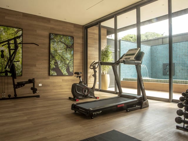 Apartamento à venda, no bairro Mercês em Curitiba
