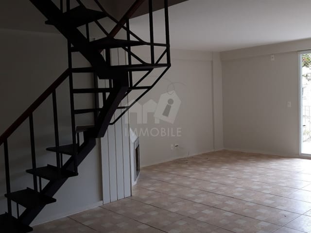 Apartamento 3 quartos e 1 banheiro, para alugar, no bairro Itaipava em Petrópolis