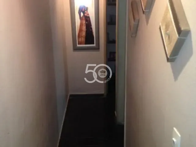 Apartamento 2 quartos e 2 banheiros, à venda, no bairro Ramos em Rio de Janeiro