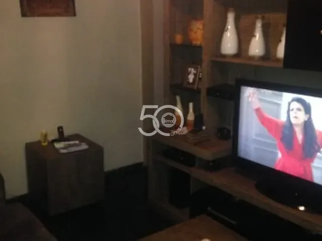 Apartamento 2 quartos e 2 banheiros, à venda, no bairro Ramos em Rio de Janeiro