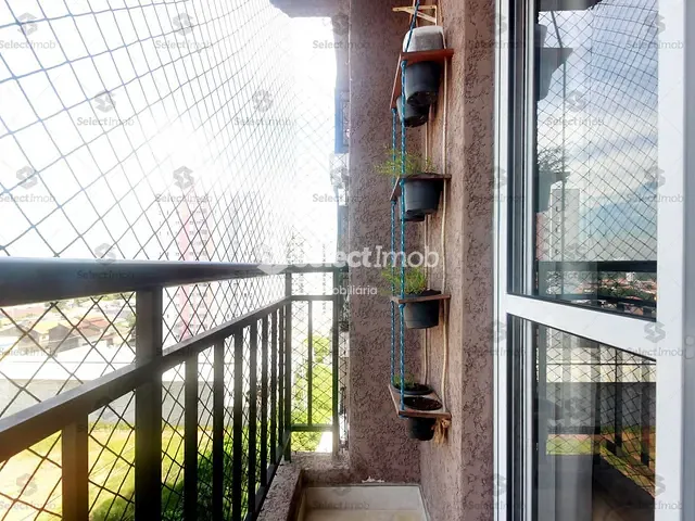 Apartamento com 52m² 2 quartos e 1 banheiro, à venda, no bairro Vila Nossa Senhora das Vitórias em Mauá