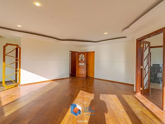 Apartamento com 281m² 3 quartos e 5 banheiros, à venda, no bairro Cambuí em Campinas