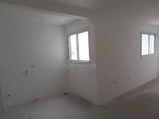 Apartamento 2 quartos e 2 banheiros, à venda, no bairro Vila Nossa Senhora das Vitórias em Mauá