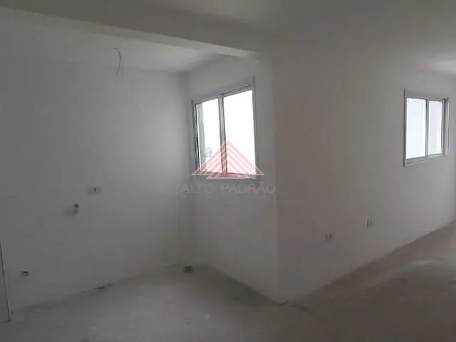 Apartamento 2 quartos e 2 banheiros, à venda, no bairro Vila Nossa Senhora das Vitórias em Mauá