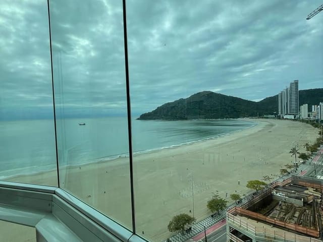 Apartamento com 475m² 4 quartos e 6 banheiros, à venda, no bairro Barra Sul em Balneário Camboriú