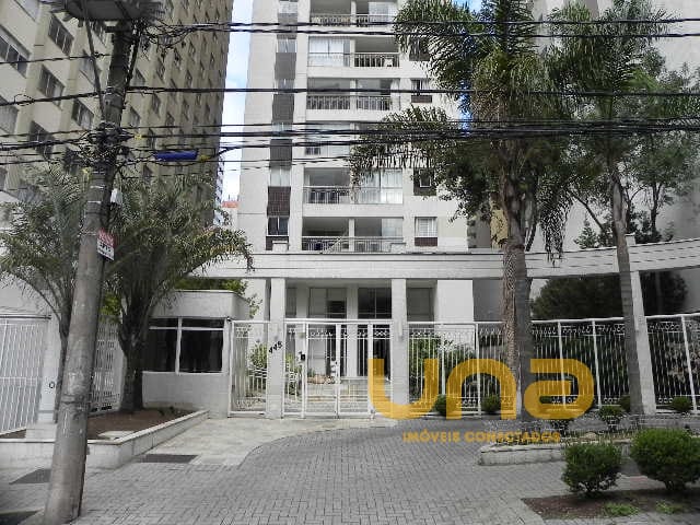 Apartamento 1 quarto e 1 banheiro, para alugar, no bairro CENTRO em Curitiba