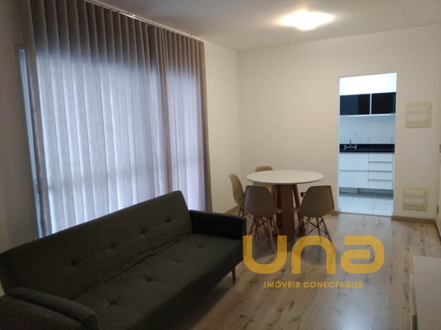 Apartamento 1 quarto e 1 banheiro, para alugar, no bairro CENTRO em Curitiba