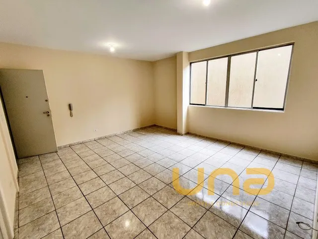 Apartamento 3 quartos e 2 banheiros, para alugar, no bairro AGUA VERDE em Curitiba