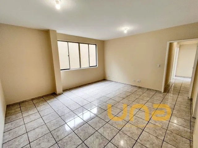 Apartamento 3 quartos e 2 banheiros, para alugar, no bairro AGUA VERDE em Curitiba