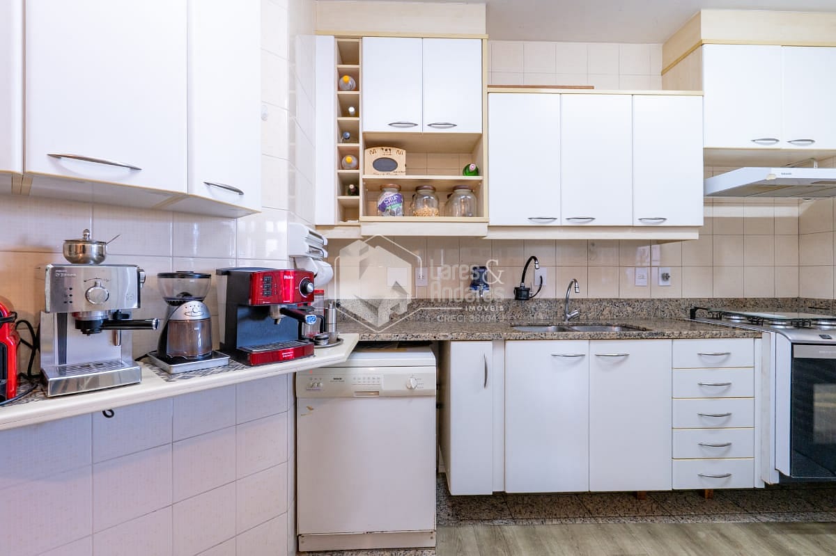 Apartamento à venda com 4 quartos, 225m² - Foto 44