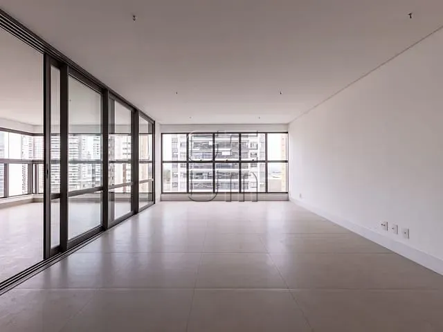 Apartamento com 368m² 4 quartos e 5 banheiros, à venda, no bairro Santa Rosa em Londrina