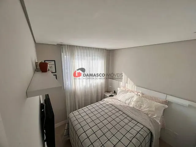 Apartamento 2 quartos e 1 banheiro, à venda, no bairro Cambuci em São Paulo