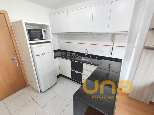Apartamento 1 quarto e 1 banheiro, para alugar, no bairro CENTRO em Curitiba
