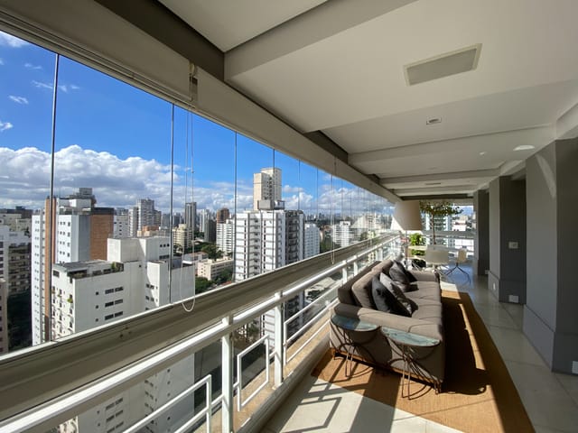 Foto do Apartamento - Apartamento tipo para venda em Moema com 3 quartos, sendo 3 suítes, 275m² | Lares e Andares Imóveis