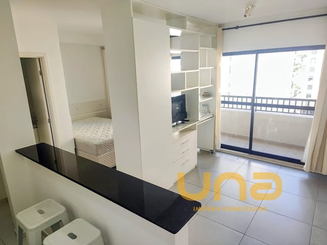 Apartamento 1 quarto e 1 banheiro, para alugar, no bairro CENTRO em Curitiba