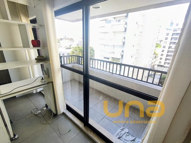 Apartamento 1 quarto e 1 banheiro, para alugar, no bairro CENTRO em Curitiba