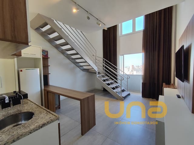 Apartamento 1 quarto e 3 banheiros, para alugar, no bairro CENTRO em Curitiba